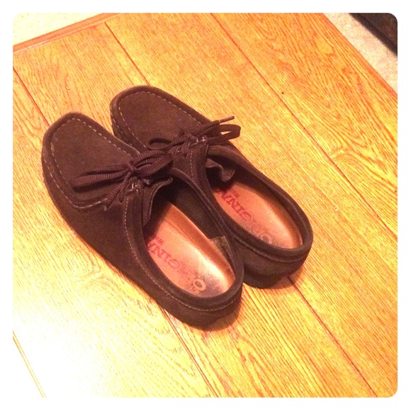 Clarks original wallabees