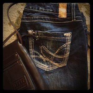 Maurice's Dark Wash Jeans 9/10 short