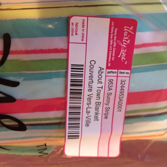 Thirty-one about town blanket - Picture 2 of 4