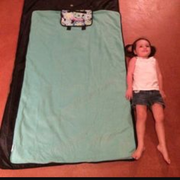 Thirty-one about town blanket - Picture 3 of 4