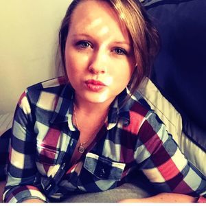 Meet your Posher, Adrienne