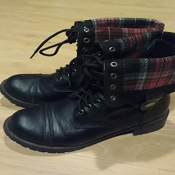 Plaid Combat boots
