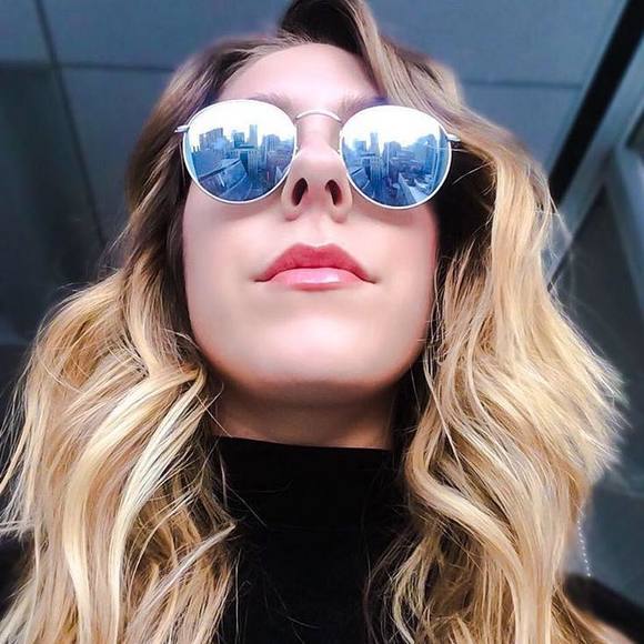 Meet your Posher, Lauren