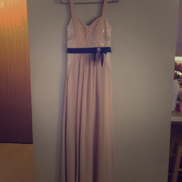 GORGEOUS tan and black formal dress