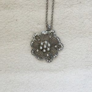 Floral necklace