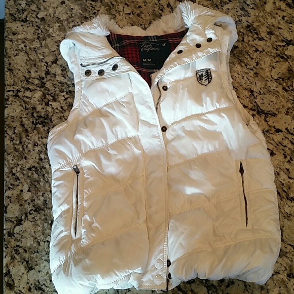 American Eagle vest