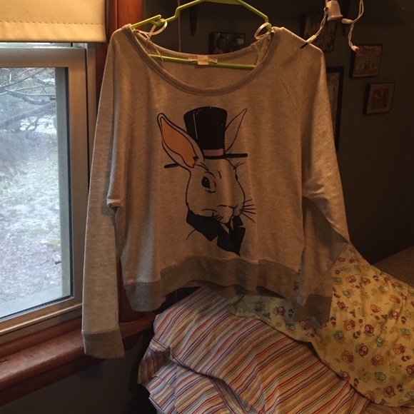 Rabbit pullover - Picture 2 of 3