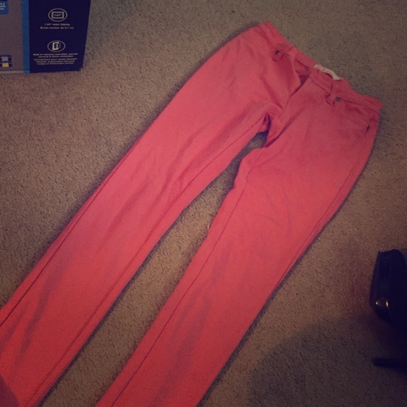 Pink jeggings!