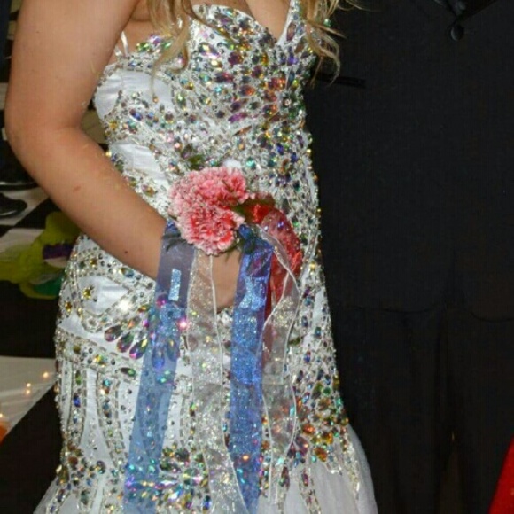 Prom Dress - Picture 2 of 3