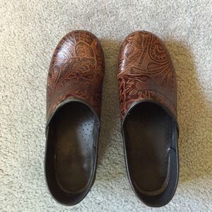Dansko shoes