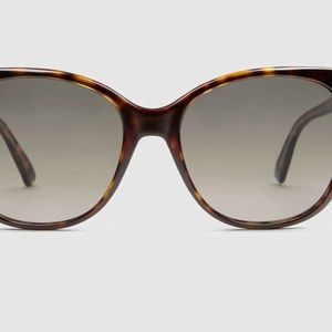 Meet your Posher, Lily