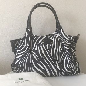 Kate Spade Stevie Tote in Black/White