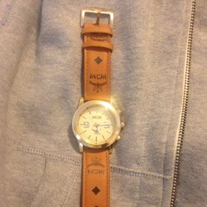 mcm watch