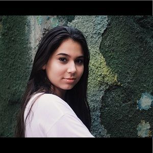 Meet your Posher, Angela