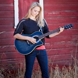 Meet your Posher, Chloe