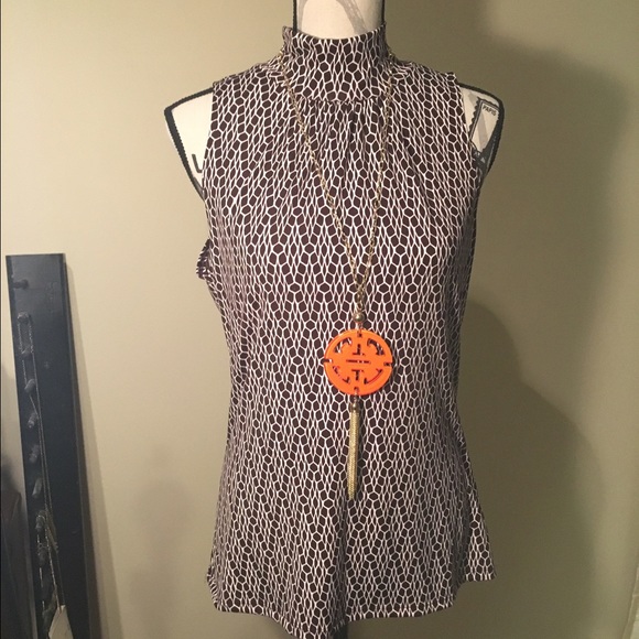 Bleeker & McDougal Tops - 🍷SALE🍷DATE NIGHT TOP 🎉