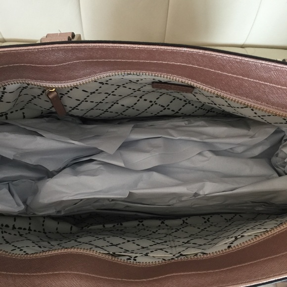 SOLD Kate Spade Large Rose gold tote - Picture 4 of 4