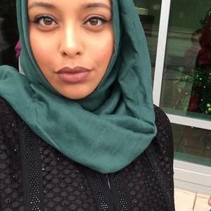 Meet your Posher, Zeyinb