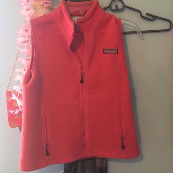 Vineyard Vines vest - Picture 2 of 3