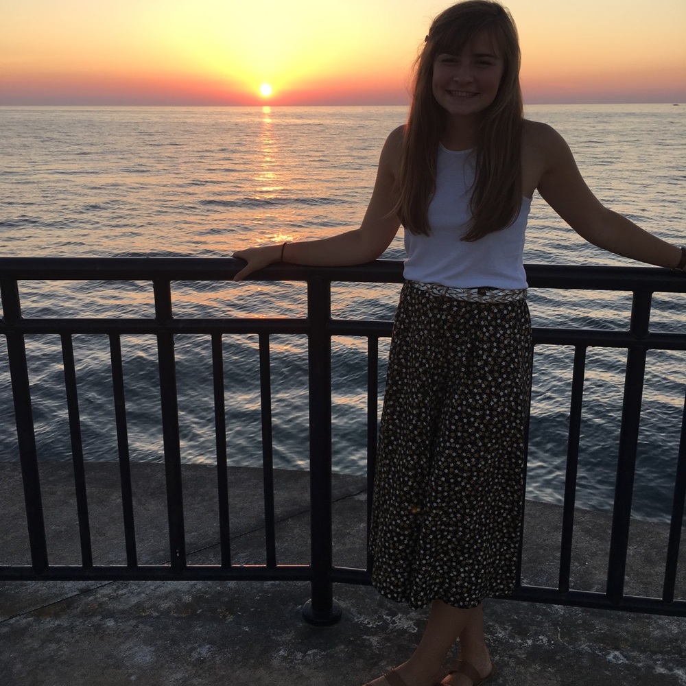 Meet your Posher, Raea