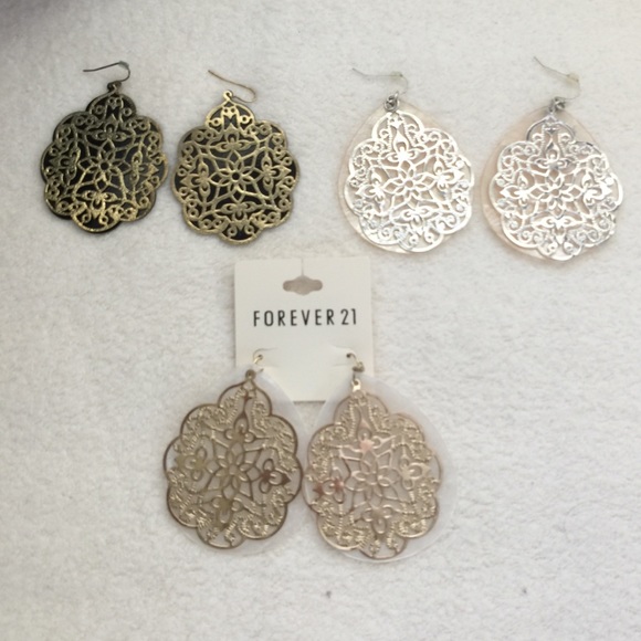 Earrings (3 sets)