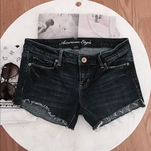 (2) AE Cut Off Shorts NWOT