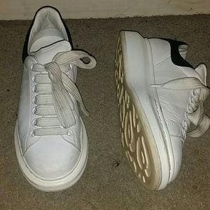 sneakers alexander mcqueen false