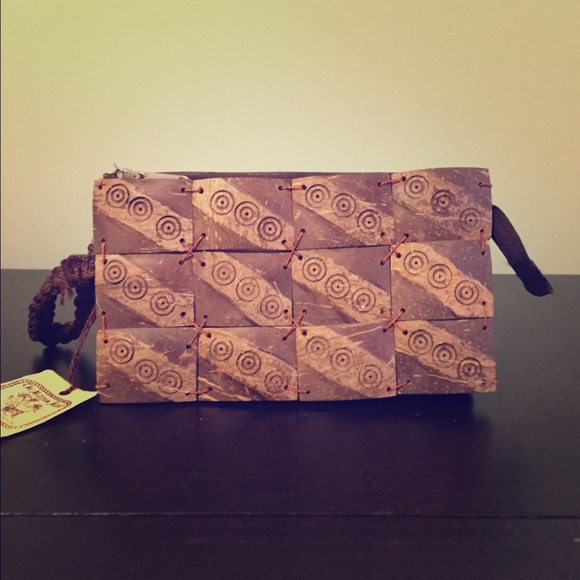 NWT genuine coconut shell wristlet.