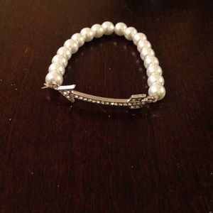Arrow pearl bracelet