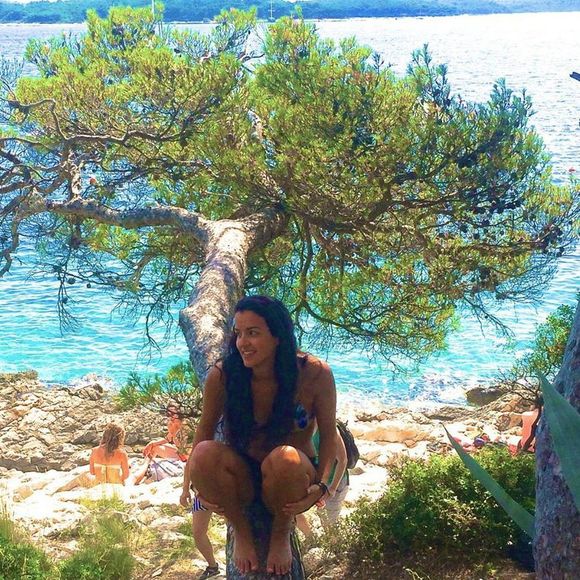 Meet your Posher, Jade - Picture 1 of 1