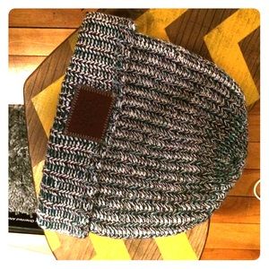 Love your melon cuffed hat!