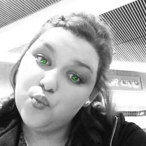 Meet your Posher, Holly