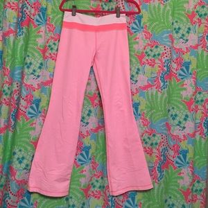 Pink lulu lemon yoga pants