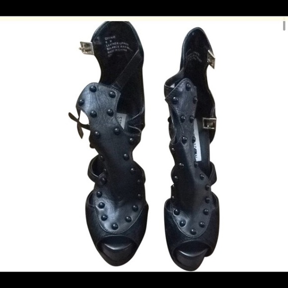 Steve Madden platform