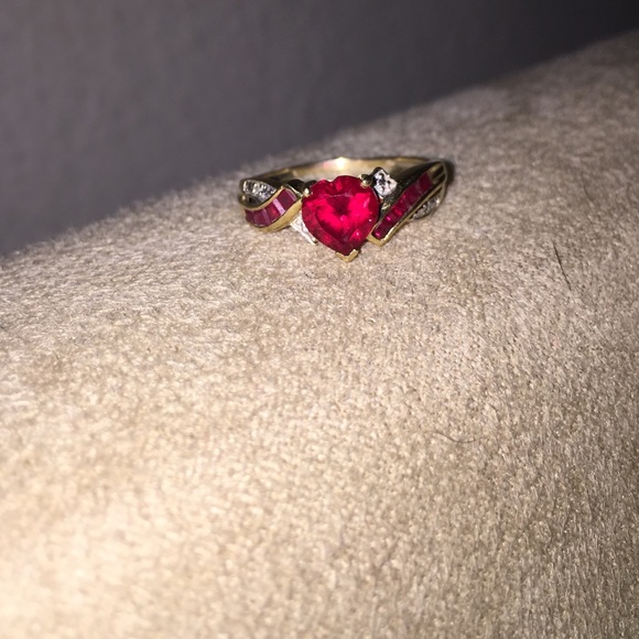 MAKE AN OFFER! Need to sell ASAP!