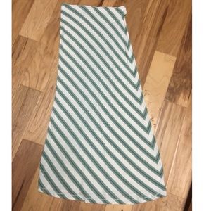 Amazing max studio maxi skirt with blue stripes