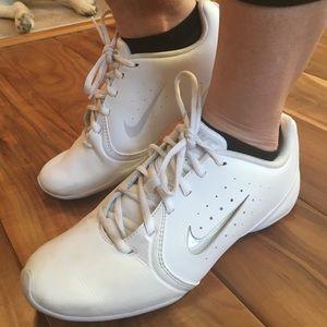 Nike cheer tennis shoes