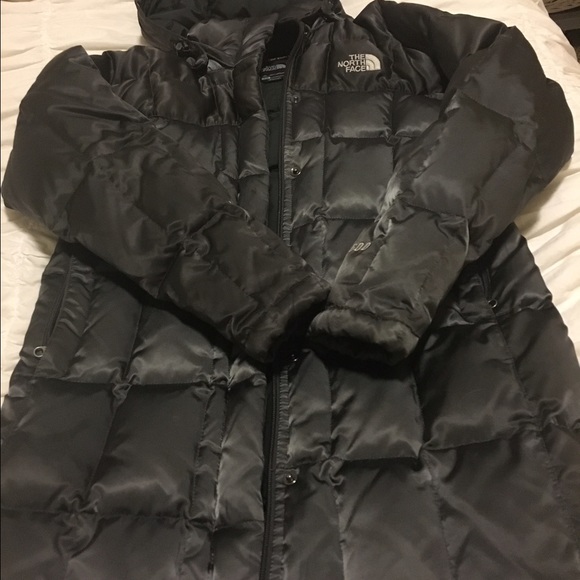 The Northface long down jacket in shiny black/grey - Picture 2 of 4