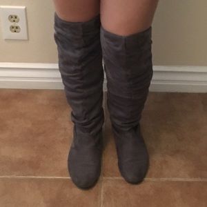 OTK faux suede boots - gray