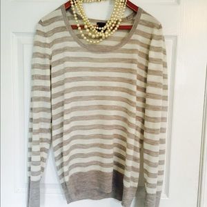 Ann Taylor grey and white merino wool sweater.