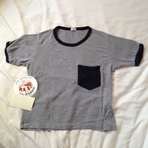 brandy melville t-shirt and stickers 💓