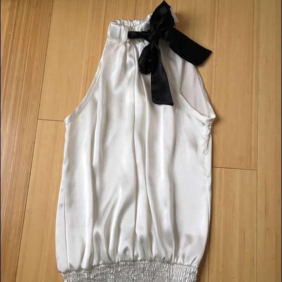 Ivory keyhole blouse