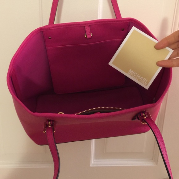 SOLD Michael Kors Hot Pink Leather Medium Bag - Picture 2 of 4