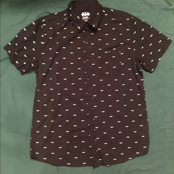 Tops - batman button down