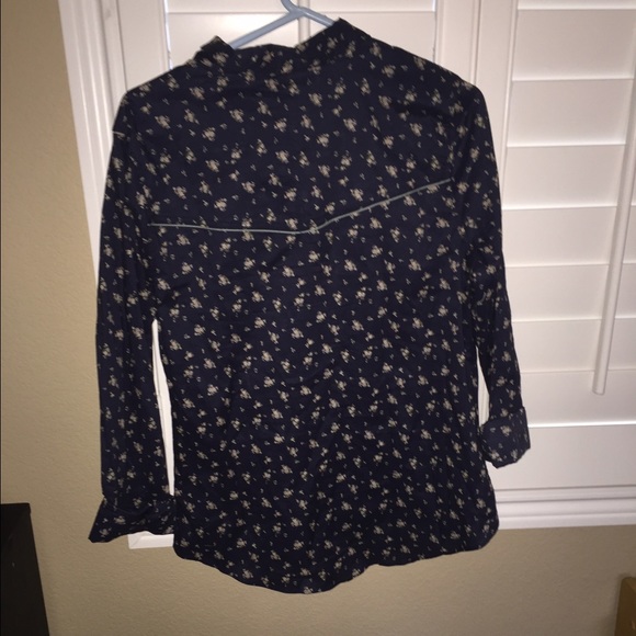 🎉HP 6/6🎉Free People printed button down - Picture 4 of 4