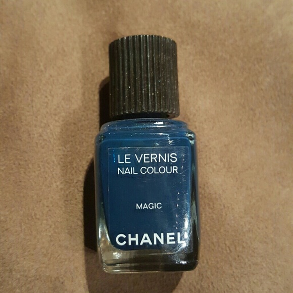 CHANEL Le Vernis Nail Colour MAGIC