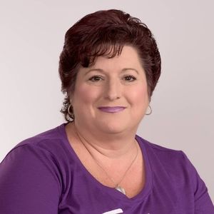 Meet your Posher, Adina