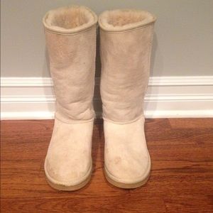Fur Ugg- like boots