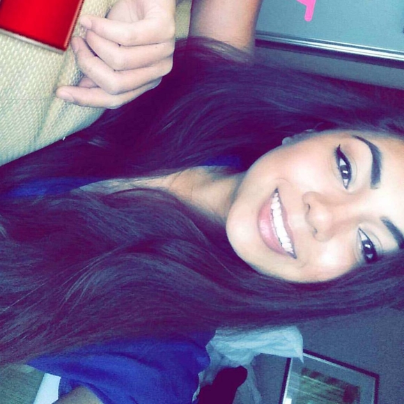 Meet your Posher, Kylie - Picture 1 of 1