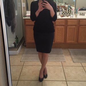 NWOT Navy blue pinstripe skirt by Ann Taylor sz 0P